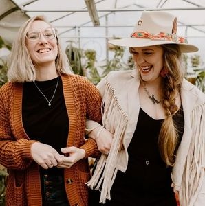 Meet your Posher, Karlie